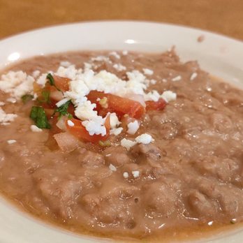 Patron Azteca - Refried beans with Mexican white cheese part of what you get when you sit at the table. It was fresh and delicious. - Mexican Near Me - Hollywood, Florida
