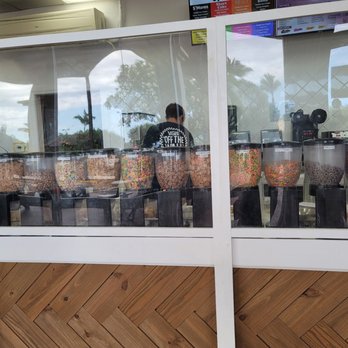 Swirl Tea - Cereal toppings - Desserts Near Me - Kailua-Kona, Hawaii