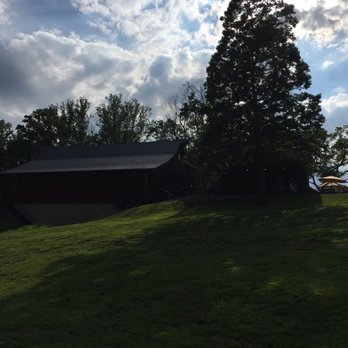 Paradise Springs Winery - Wineries Near Me - Clifton, Virginia