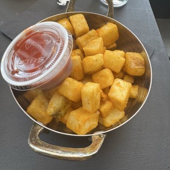 Savvy Bistro & Bar - Home Fries - Caribbean Near Me - Brooklyn, New York Savvy Bistro & Bar - Home Fries - Caribbean Near Me - Brooklyn, New York