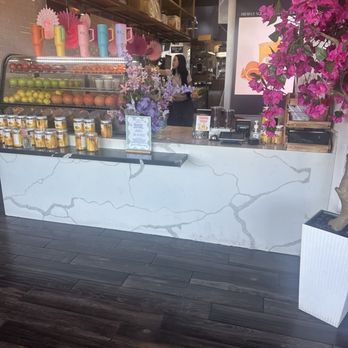 Ep  Juicery - Inside - Juice Bars & Smoothies Near Me - Garden Grove, California