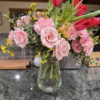 Melinda McCoy's Flowers - Flowers received - Floral Designers Near Me - Long Beach, California Melinda McCoy's Flowers - Flowers received - Floral Designers Near Me - Long Beach, California