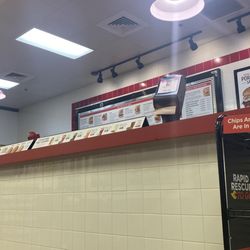 Firehouse Subs - Clean restaurant!