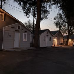 Banks Lake Lodge - Cabins