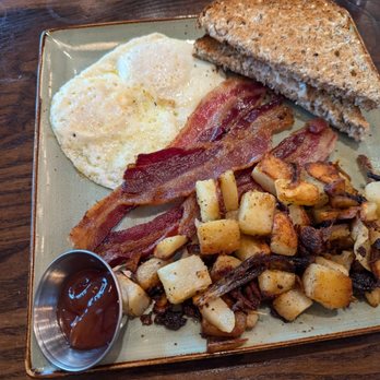 First Watch - Traditional breakfast - American Near Me - Royal Palm Beach, Florida