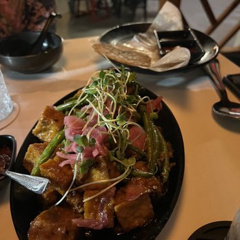 Duckine - Half Duck - Chinese Near Me - Lahaina, Hawaii Duckine - Half Duck - Chinese Near Me - Lahaina, Hawaii