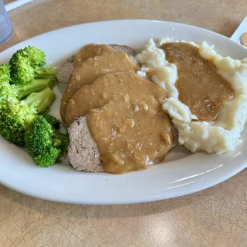Holiday Diner - Meat loaf! Soo good!! - Diners Near Me - Danbury, Connecticut Holiday Diner - Meat loaf! Soo good!! - Diners Near Me - Danbury, Connecticut