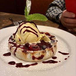 Berry Crostada with vanilla ice cream