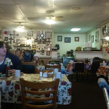 Ronnie's Cafe - Inside - Breakfast & Brunch Near Me - Glendale, Arizona Ronnie's Cafe - Inside - Breakfast & Brunch Near Me - Glendale, Arizona