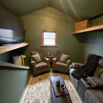 May Creek Farm - Vacation Rentals Near Me - Gold Bar, Washington May Creek Farm - Vacation Rentals Near Me - Gold Bar, Washington