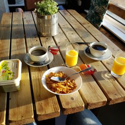 Ocean Surf Lodge Newquay - Breakfast!