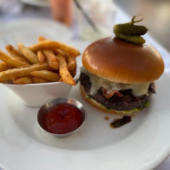 Fleetwood's on Front St - Hamburger with fries - New American Near Me - Lahaina, Hawaii