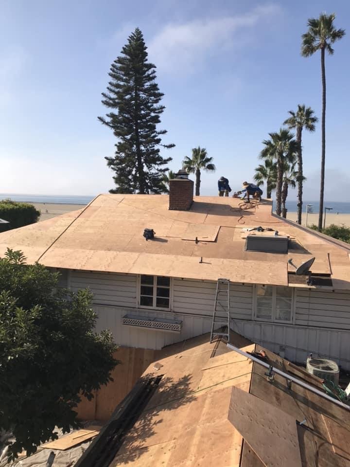 Slide of Harbor Roofing Services