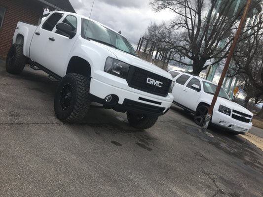 B & B Custom Automotive