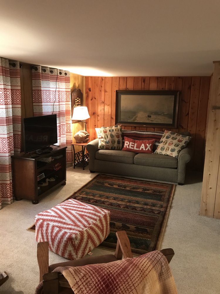 BOONE’S BAY CABINS Updated July 2024 20 Photos W8732 Cty K, Elcho