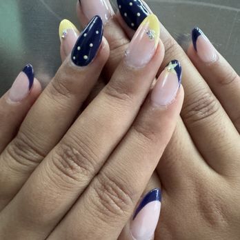 UME Beauty Nails Spa - Nail Salons Near Me - Albany, California UME Beauty Nails Spa - Nail Salons Near Me - Albany, California