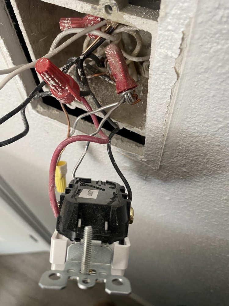 Slide of Gus's Electrical Services