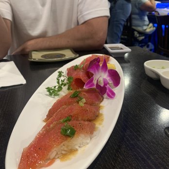 Show Sushi - 2 Pieces Cajun Tuna Sushi - Sushi Bars Near Me - San Dimas, California