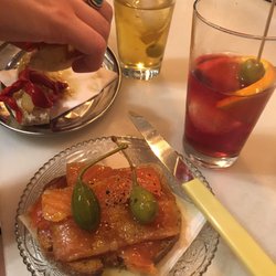 Yo Soy Tu Padre - Tapas and vermouth