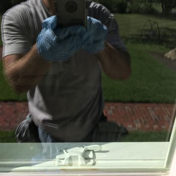 Pro Window Cleaning - Window Washing Near Me - Glenview, Illinois