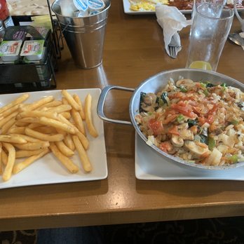 Sunview Restaurant - Vegetarian skillet with no eggs or cheese (don't recommend if you don't eat meat) - New American Near Me - Beaver Dam, Wisconsin