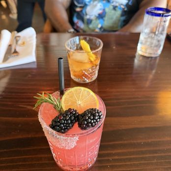 Casa Lola - Mexican Near Me - Sacramento, California