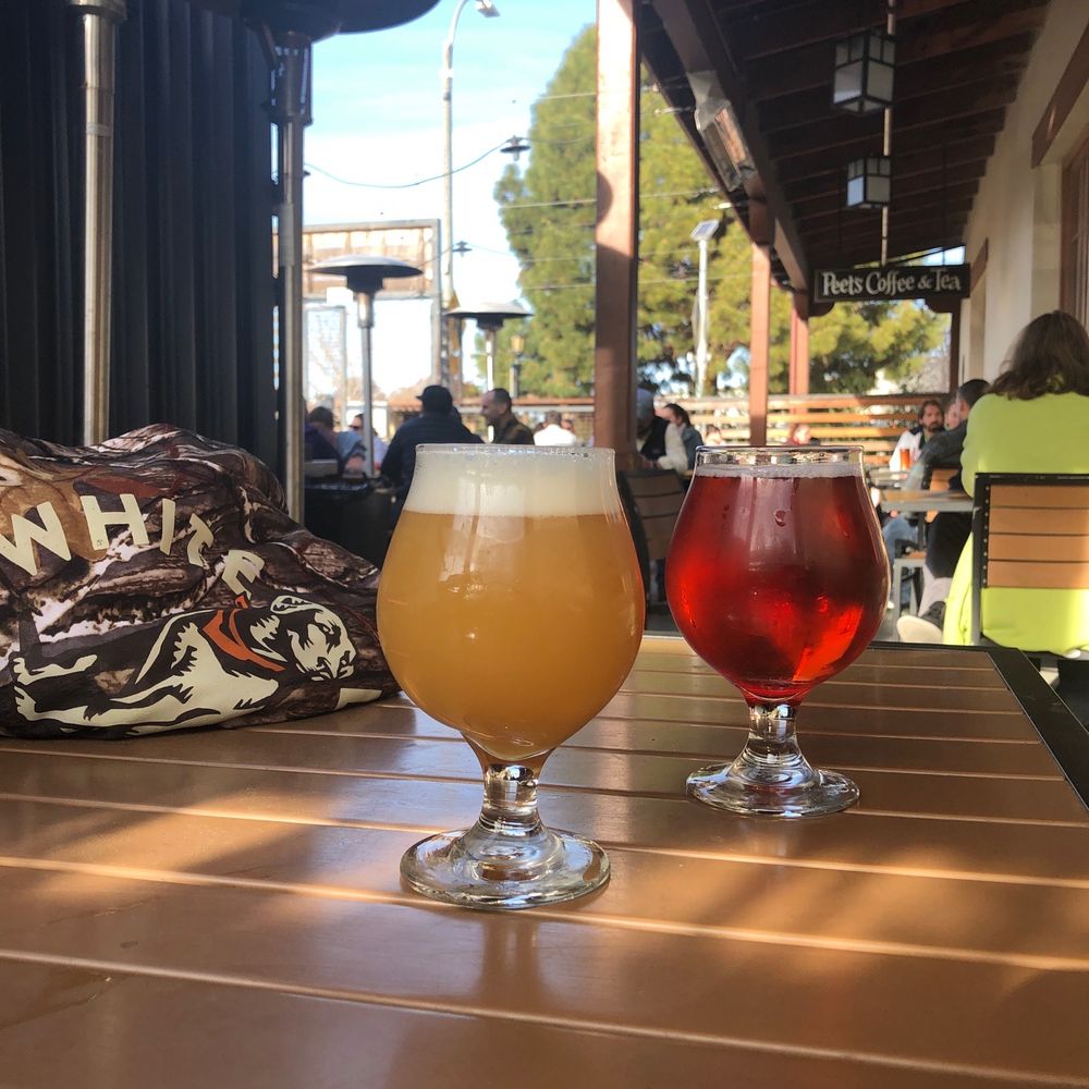 Fieldwork Brewing Company - Screaming Neon- left Island time - Beer Gardens Near Me - Monterey, California