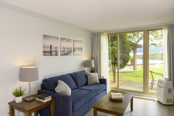 Oceanfront Suites at Cowichan Bay by null