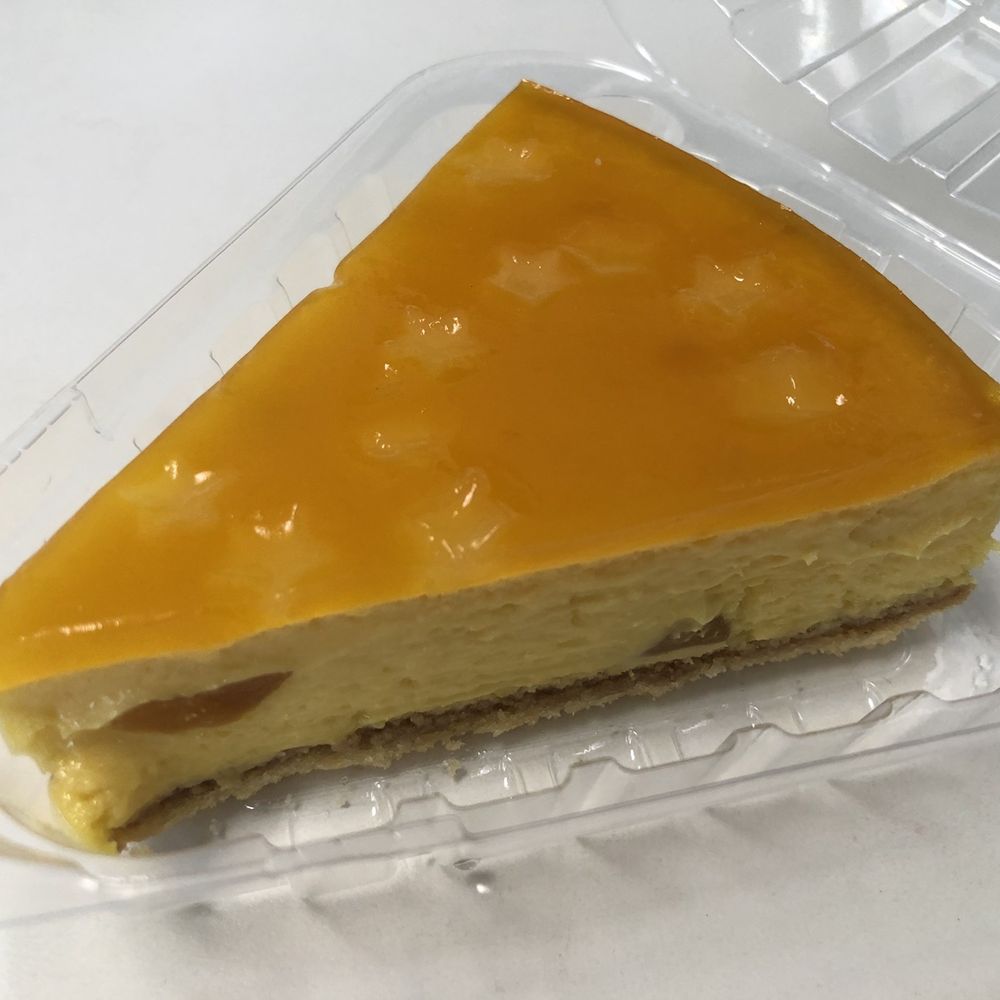 Sweet Guia 808 - Mango cheesecake - Desserts Near Me