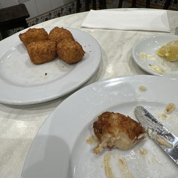La Casa del Abuelo - Iberico Croquetas - Tapas/Small Plates Near Me - Madrid, M