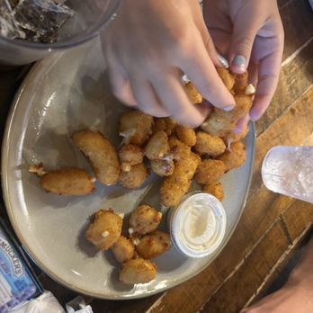 Log Cabin Restaurant - Cheese Curds - American Near Me - Howards Grove, Wisconsin Log Cabin Restaurant - Cheese Curds - American Near Me - Howards Grove, Wisconsin