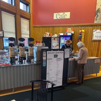 New London - Joe's Java - Trains Near Me - New London, Connecticut