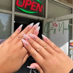 City Nails