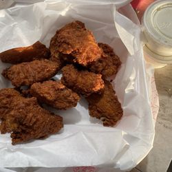 The Pizza Place - Mild well done 10pc wings, with ranch on the side