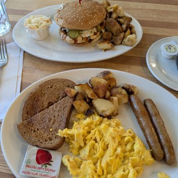 Sunset Grill - Breakfast & Brunch Near Me - Mississauga, Ontario