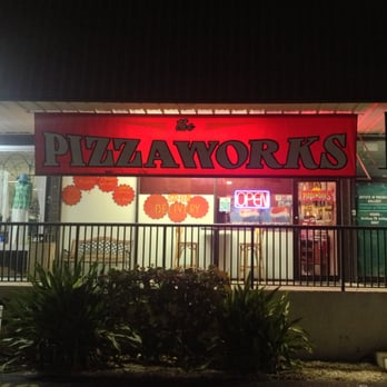 Pizzaworks - Pizza Near Me - Big Pine Key, Florida