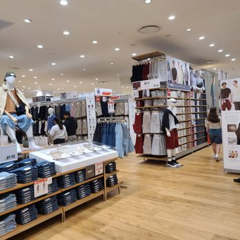 Uniqlo - Women's Clothing Near Me - Oak Brook, Illinois Uniqlo - Women's Clothing Near Me - Oak Brook, Illinois