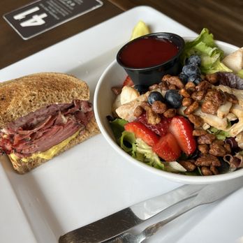 McAlister's Deli - Half New Yorker & half Pecanberry salad! Awesome. - Salad Near Me - North Olmsted, Ohio