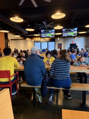 Gott’s Roadside by null