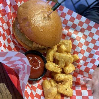 The Stadium - Stadium Cheeseburger - Sports Bars Near Me - Las Vegas, Nevada The Stadium - Stadium Cheeseburger - Sports Bars Near Me - Las Vegas, Nevada