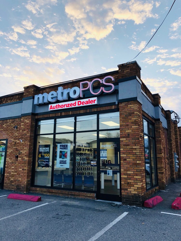 METRO BY TMOBILE Updated June 2024 589 Reservoir Ave, Cranston