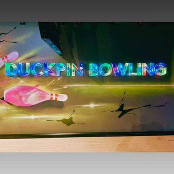 Five Iron Golf - 2 lanes of duckpin bowling (smaller pins and smaller, lighter balls with no finger holes) - Venues & Event Spaces Near Me - Chicago, Illinois