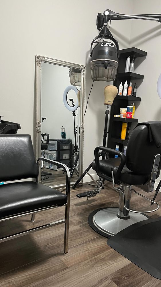 CHALON HAIR & BEAUTY Updated July 2024 Request an Appointment 13