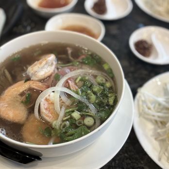 Pho 25 - Vietnamese Near Me - Savannah, Georgia