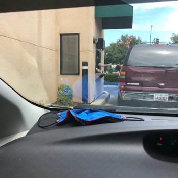 Starbucks - Waiting to pickup my coffee over 30 minutes - Coffee & Tea Near Me - Lemoore, California
