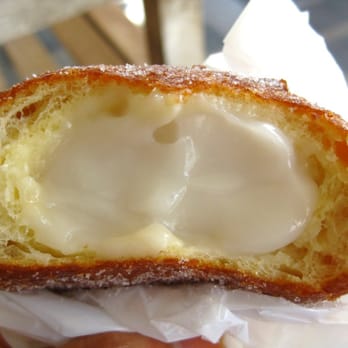 Leonard's Bakery - Haupia malasada (5.29.10) - Bakeries Near Me - Honolulu, Hawaii