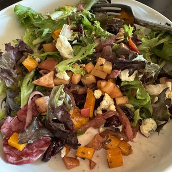 Longitud315 - House salad - Latin American Near Me - Highwood, Illinois Longitud315 - House salad - Latin American Near Me - Highwood, Illinois