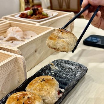 Canton Palace Chinese Restaurant - Chinese BBQ pork pastry, shrimp dumplings, and tripe. - Dim Sum Near Me - Somerville, New Jersey
