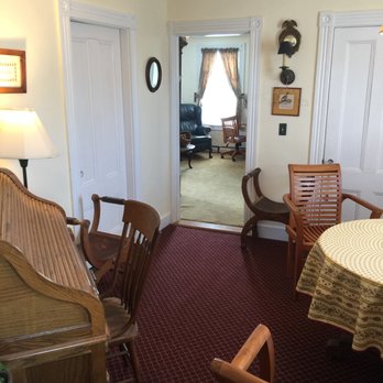 Poplar House - Bed & Breakfast Near Me - Newport, Rhode Island Poplar House - Bed & Breakfast Near Me - Newport, Rhode Island