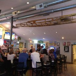 Lucky's Bar & Grille - On The Lake